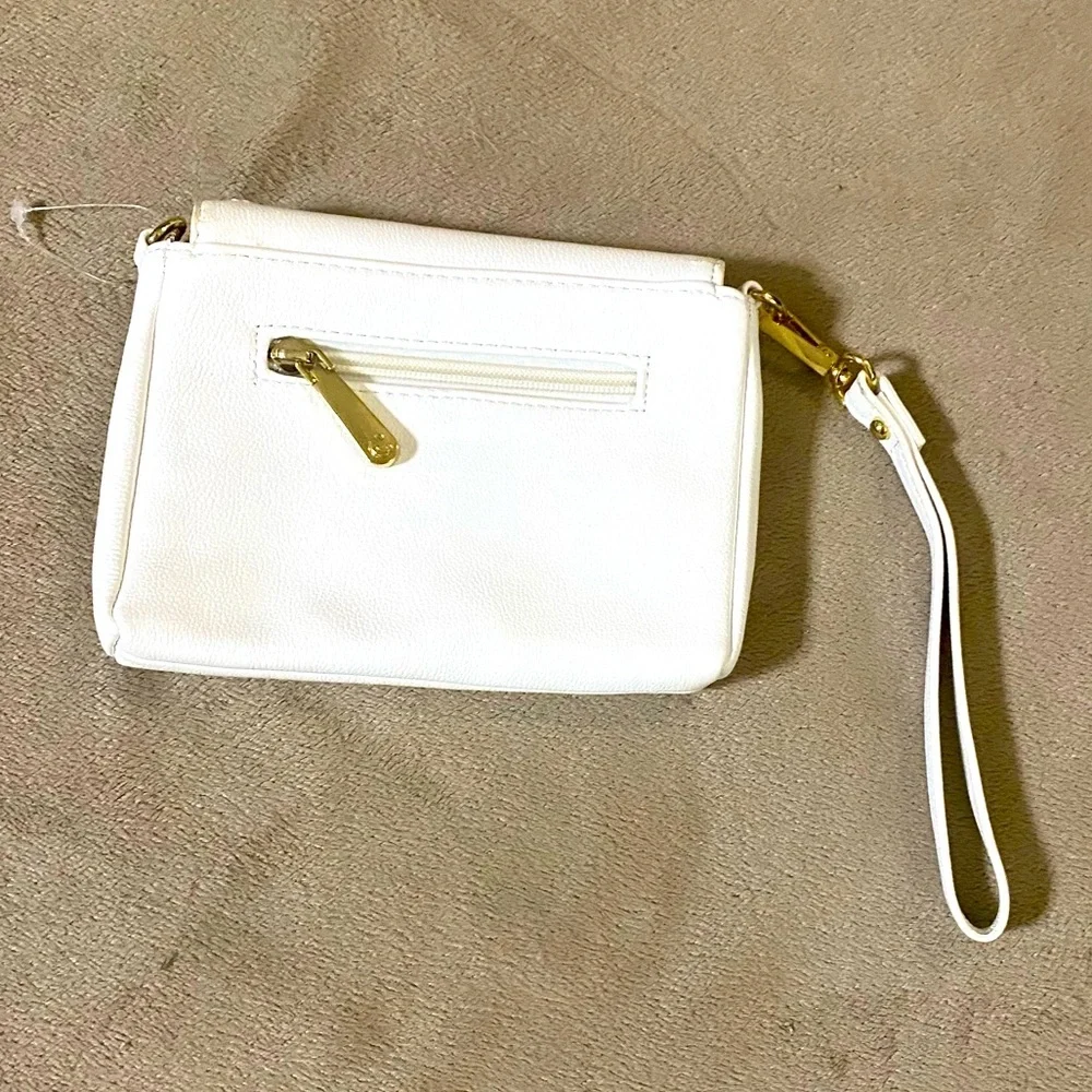 White Clutch/Wristlet NEW